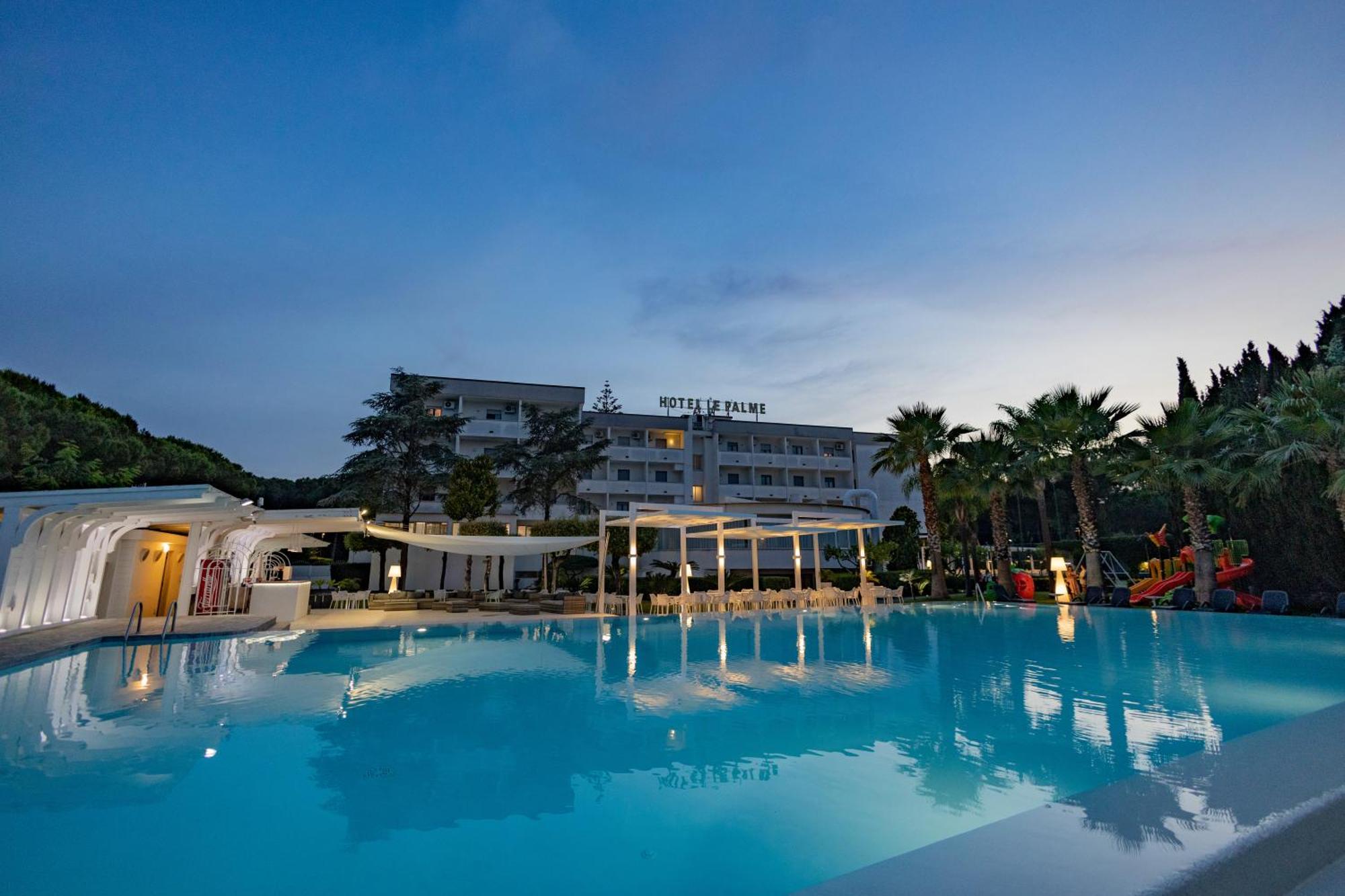 Hotel Le Palme Паестум Екстериор снимка
