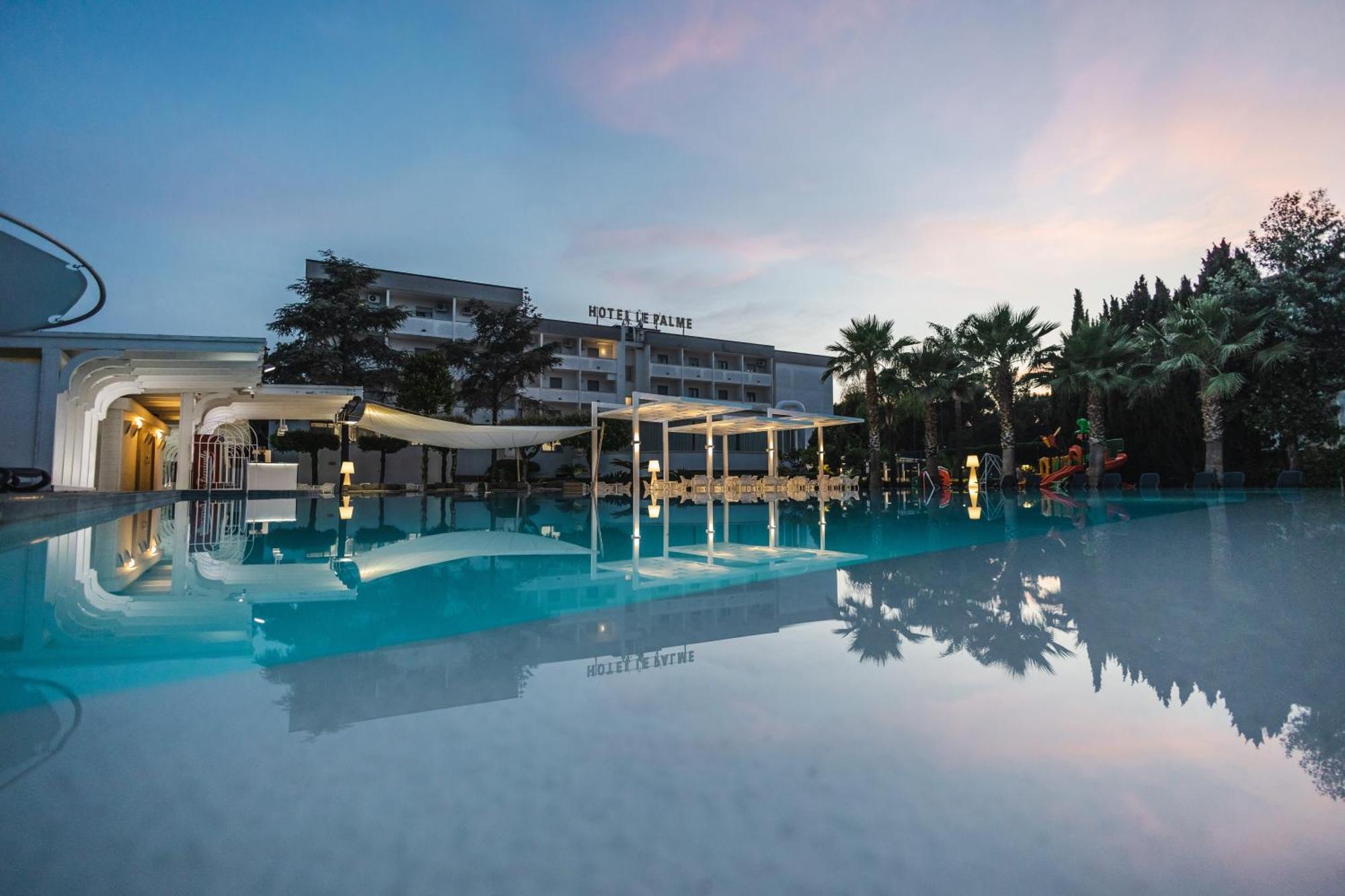 Hotel Le Palme Паестум Екстериор снимка