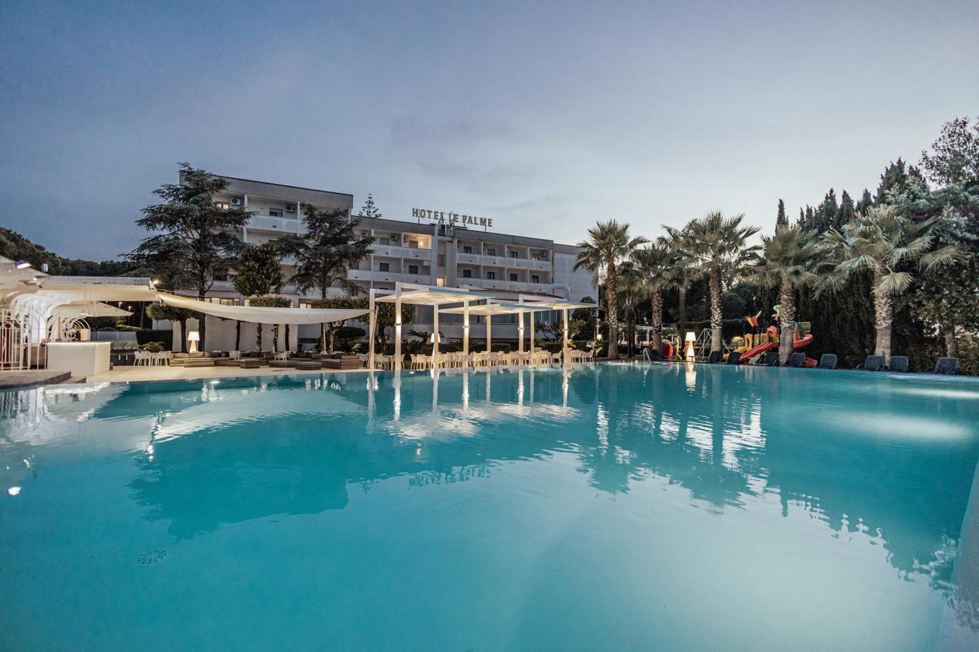 Hotel Le Palme Паестум Екстериор снимка