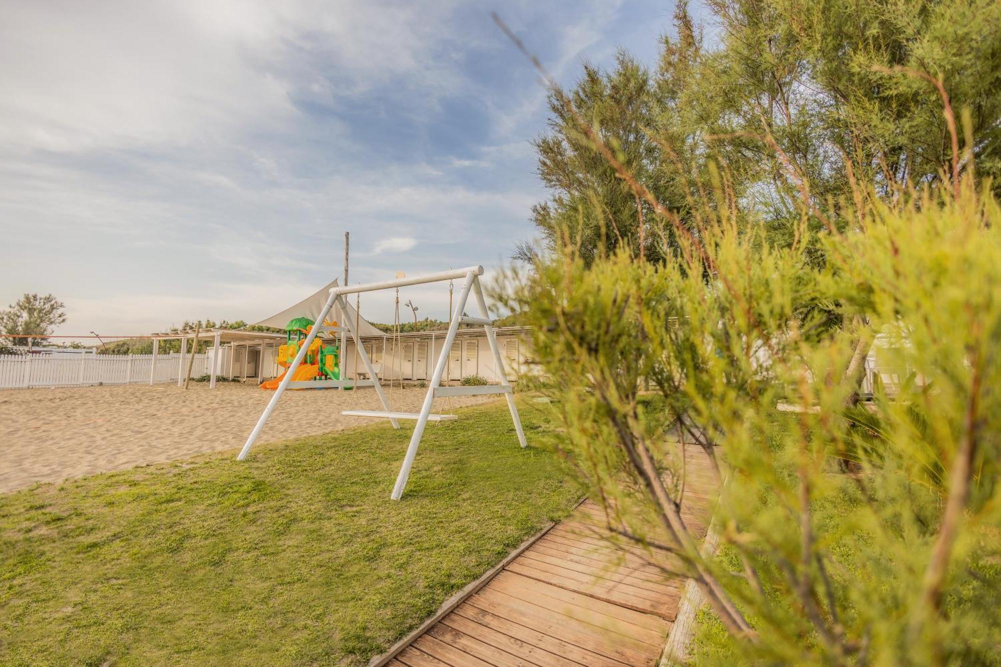 Hotel Le Palme Паестум Екстериор снимка